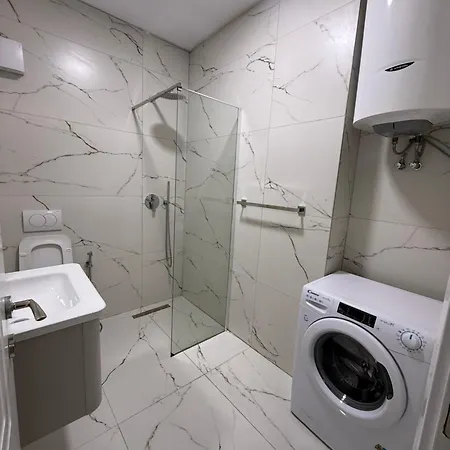 Апартаменты Cozy Heaven Rruga E Durresit